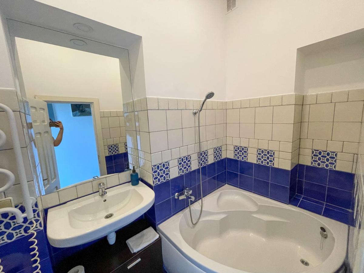 Old Lviv Apartment 외부 사진